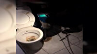 Polisi görünce banyo giderine döktüler: Ekipler uyuşturucuyu 'elektrikli süpürgeyle' topladı